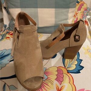 Qupid Taupe Open-Toe Block Heel Sandals